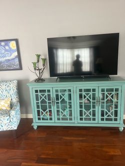 Beautiful matching cabinets