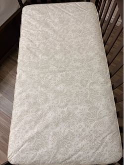 Baby bed with mattress very good condition