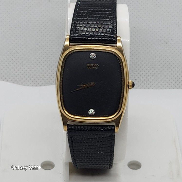 Vintage Seiko Watch Men Gold Tone 8(contact info removed) Black Band New Battery