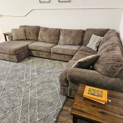 Ashleys Sectional with Chaise - Free Delivery
