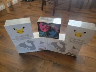 Evolving skies etb, charizard upc, celebrations etbs OFFER