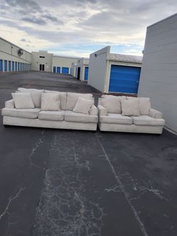 Sofa couch loveseat modern - delivery available