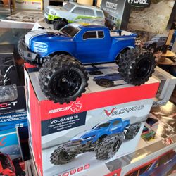 Redcat Volcano 16 RC Monster Truck