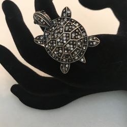 Silver Tone Turtle Ring Stretchable With Rhinestones 