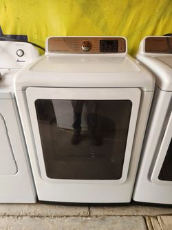 Samsung Electric Dryer good conditions works well