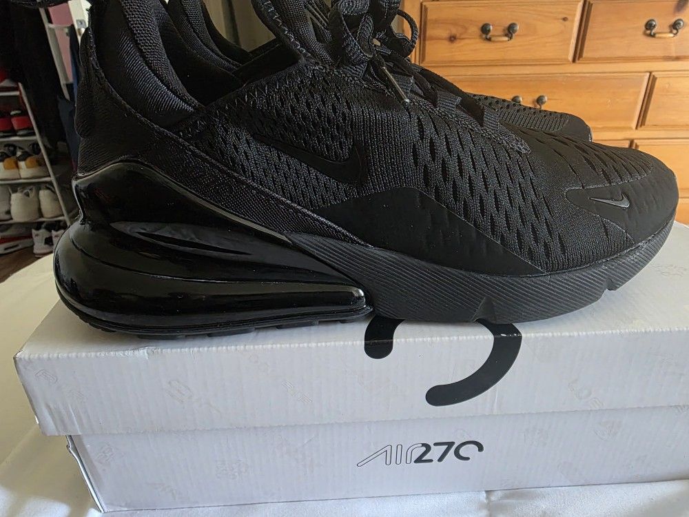 Women's Nike AIR MAX 270