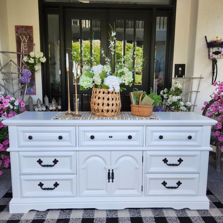 Dresser