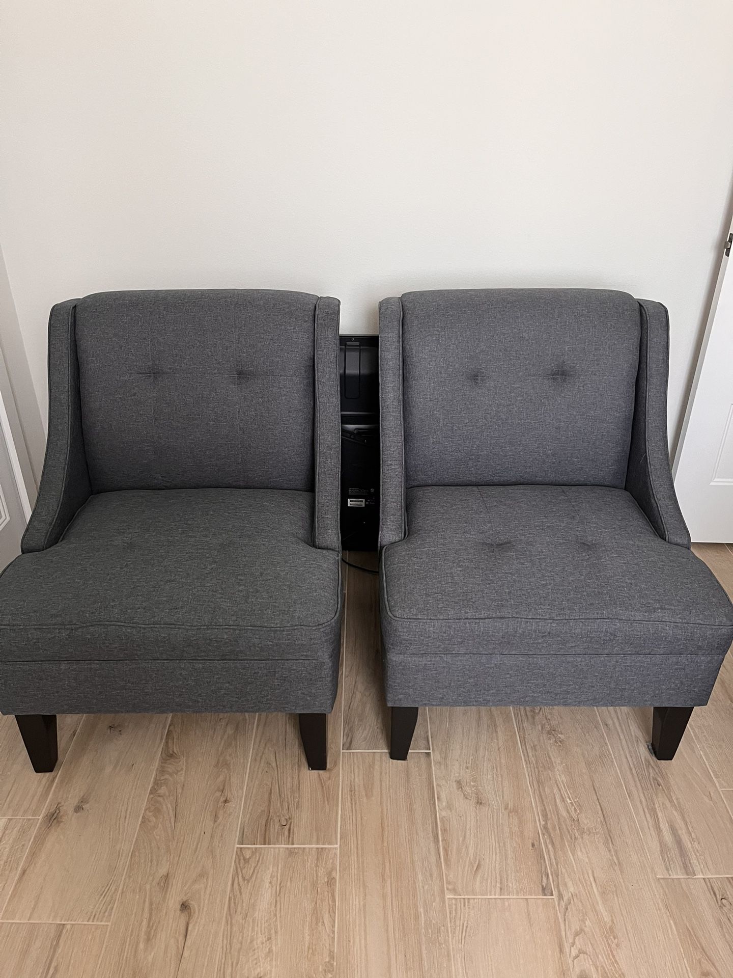 Accent Chairs