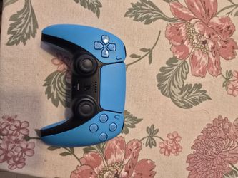 PS5 blue controller