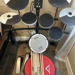 Rolando Drum Set