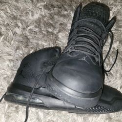 Air Jordans Aura MAX 