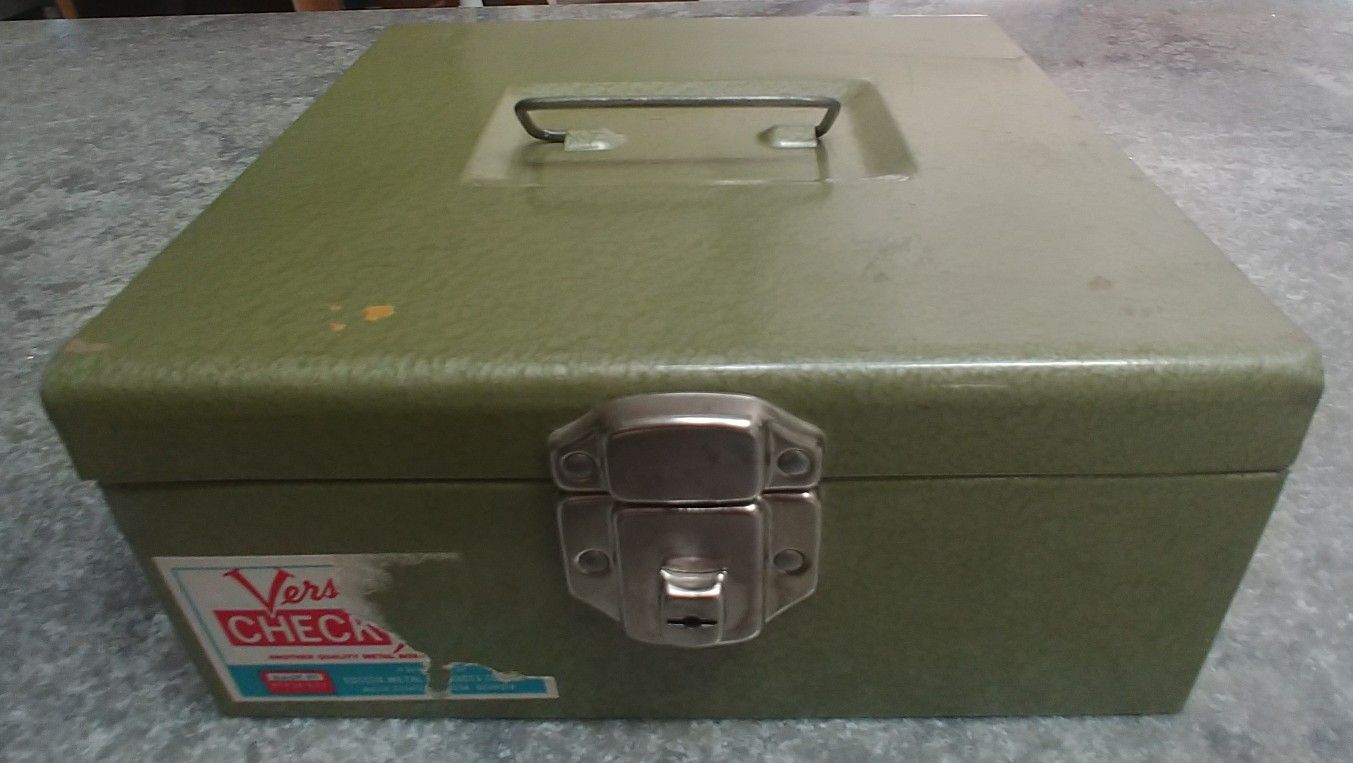 Metal Money / Check Box