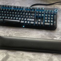 Razer Blackwidow Elite gaming keyboard