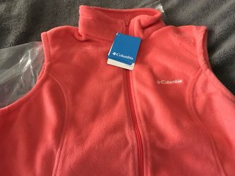 New Columbia Fleece Vest Women’s Large new in package