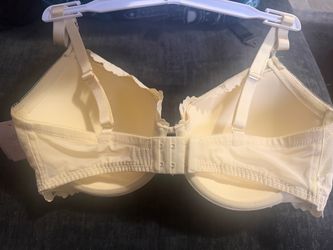 Cream Underwire Bra with Lace Trim