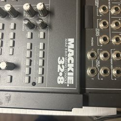Mackie 32.8 Mixer