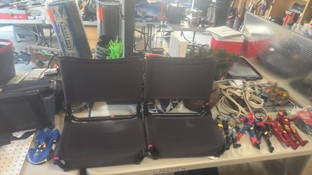 Nice foldable comfy chairs