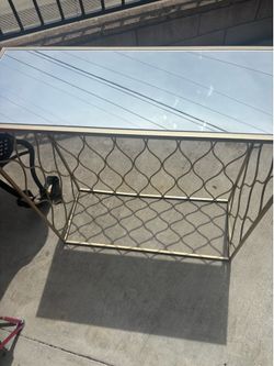 Gold table