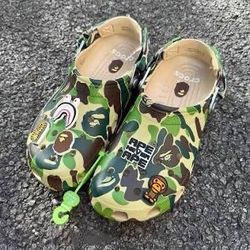 SIZE 8M 10W A BATHING APE®︎ Crocs Classic Clog BAPE Camo Green NWT