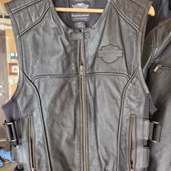 Harley Davidson Leather Vest Size Large
