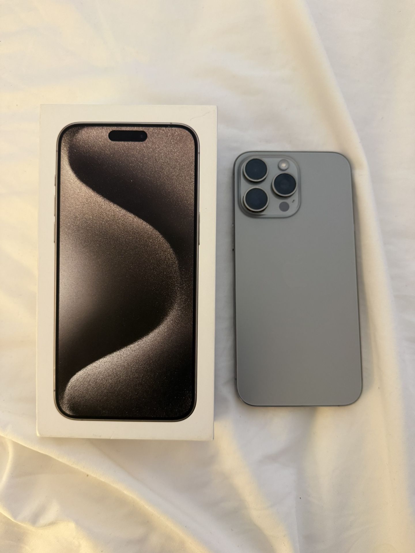 iPhone 15 Pro Max 256 GB Unlocked