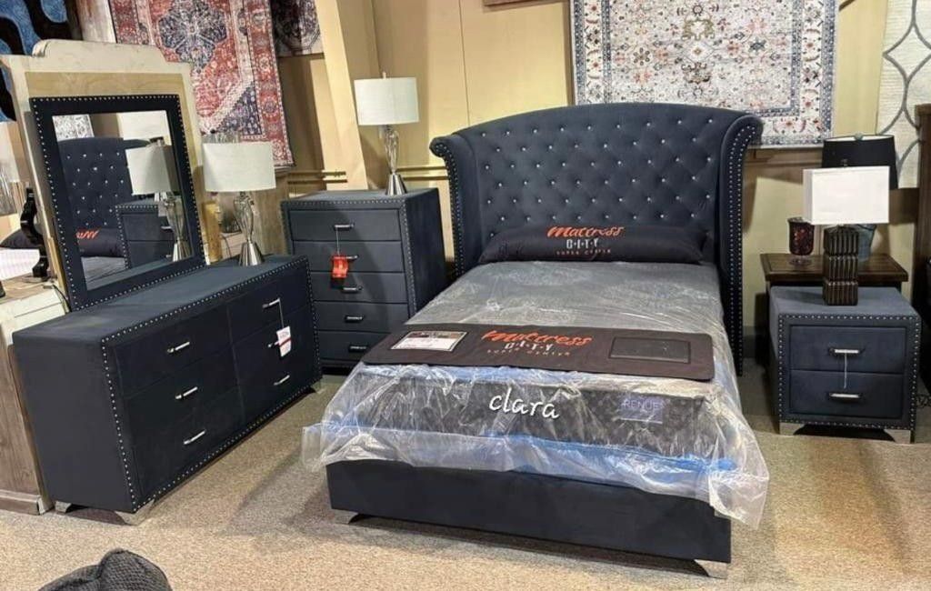 Grey Velvet 4 Piece Queen Bedroom Set 🔥 FINANCING AVAILABLE 