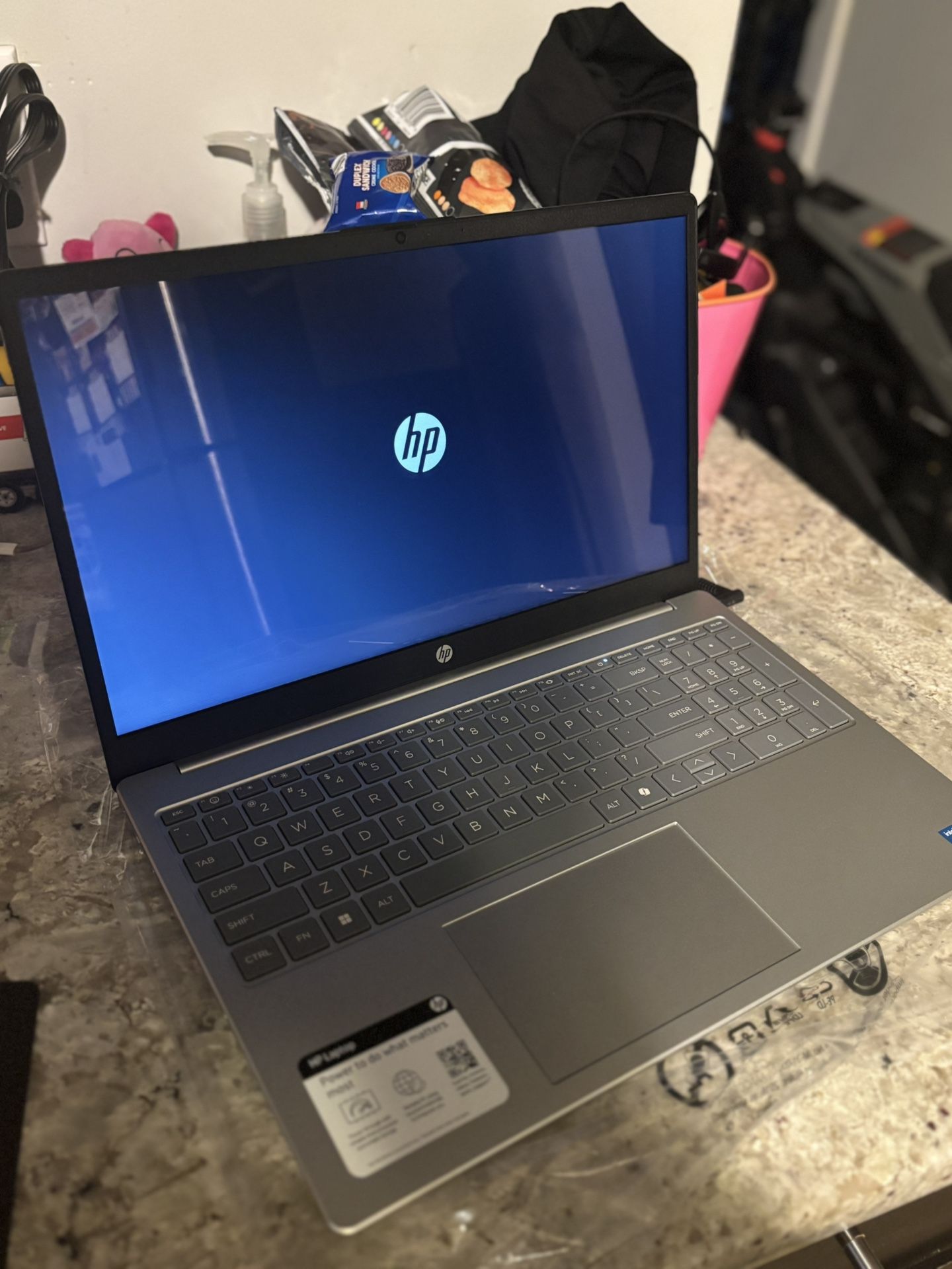 HP laptop W/ 15 Inch Screen