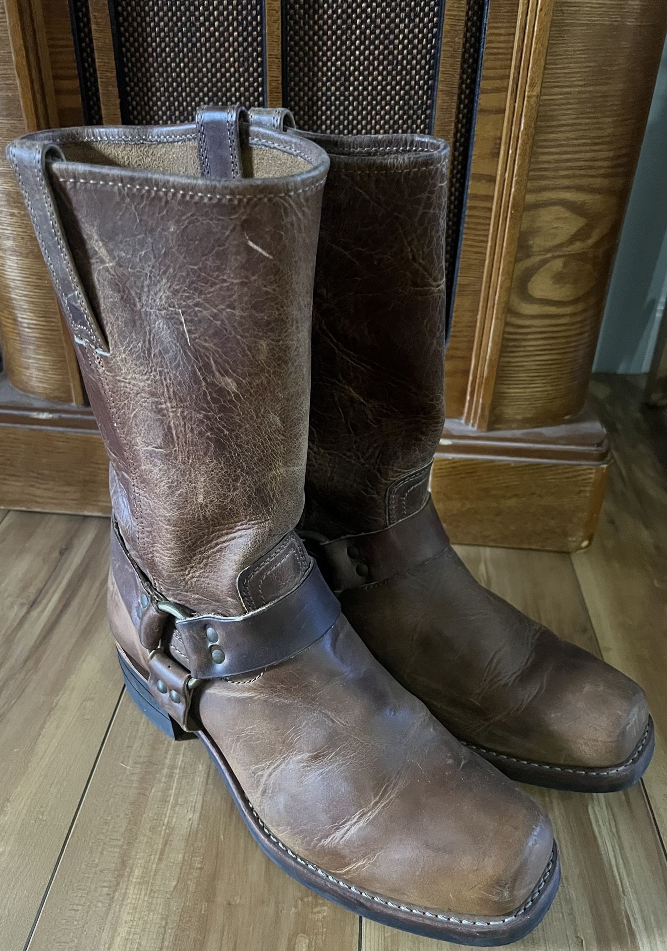 Men’s Frye Harness Boots Never Worn Size 11.5