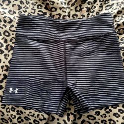 Under Armour Compression Heat Gear Women's shorts size L Large Activewear gym
