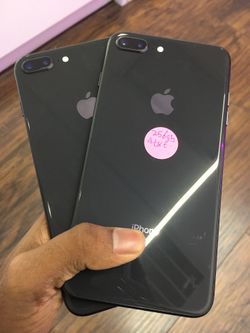 iPhone 8 Plus 64GB/ 256GB AT&T/ T-Mobile Excellent Condition With Free Charger