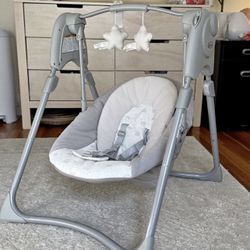 Graco Slim Spaces Baby Swing
