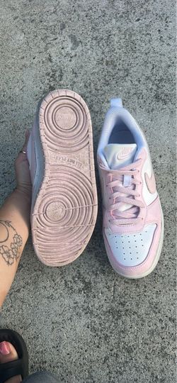 Nike Low-Top Sneakers Pink and White