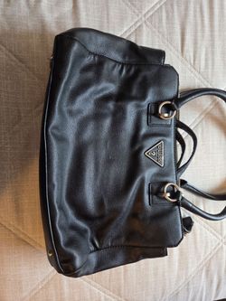 Black guess purse