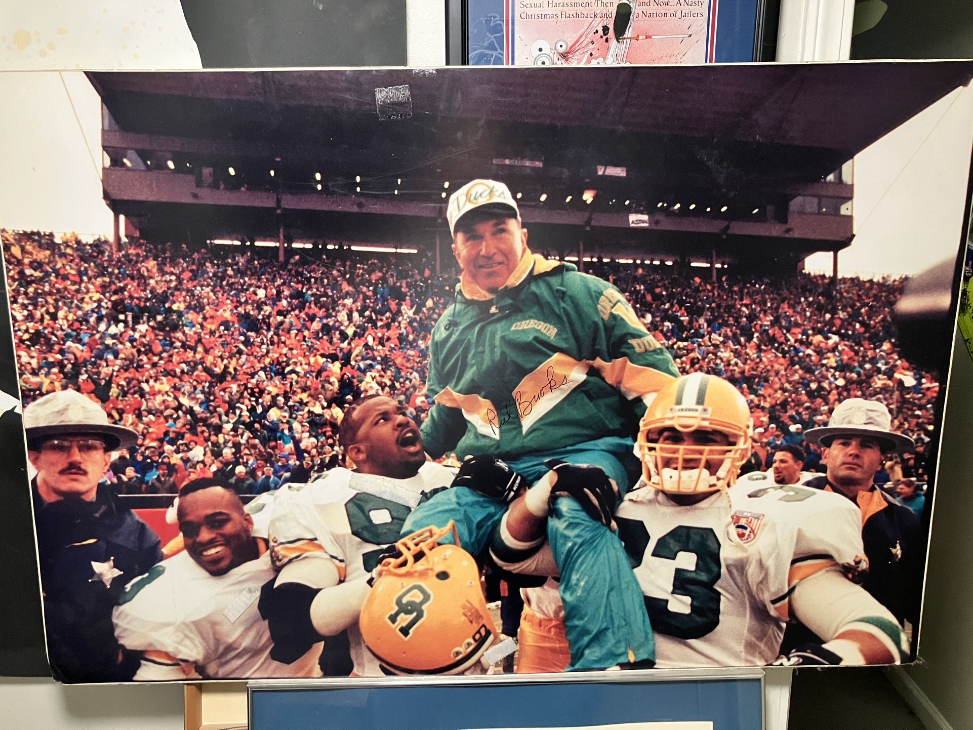 Vintage University of Oregon Ducks Football Poster – Rich Brooks Rose Bowl Celebration 🏈