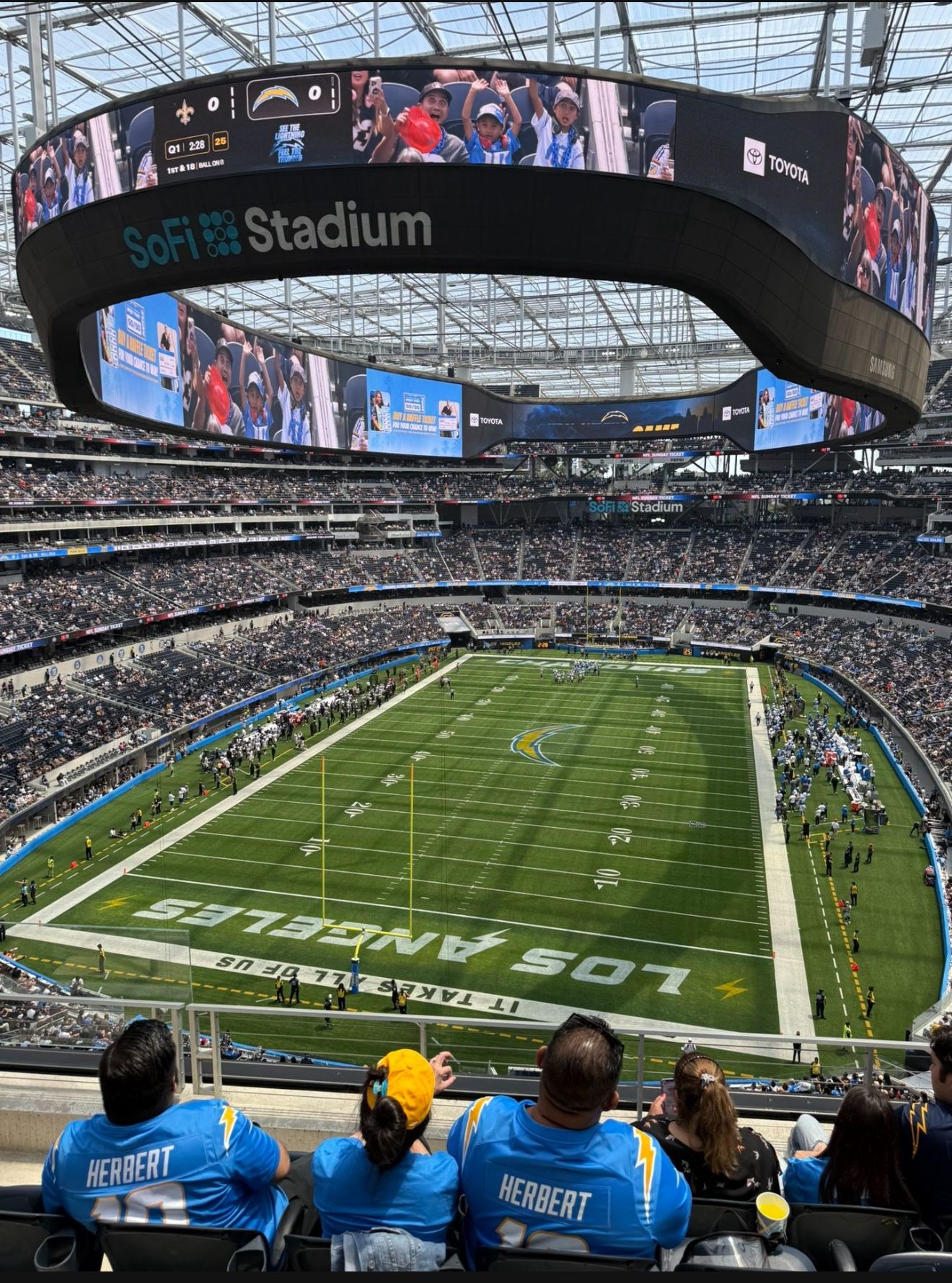 Chargers VS Eagles MNF