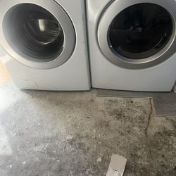 LG Lavadora Y Secadora  Eléctrica 