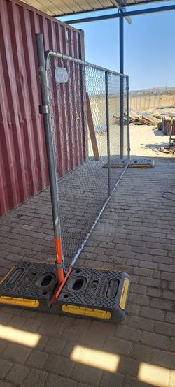 6x12 and 6x14 Chainlink fence panels with stand