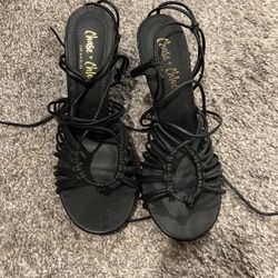 Chase + Chloe Heels 