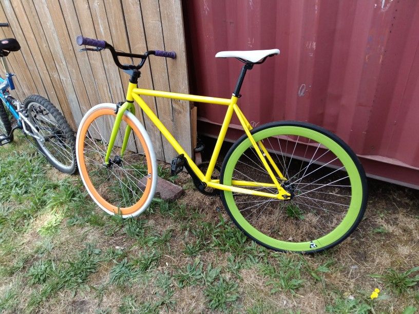 Retrospect Fixie Bike