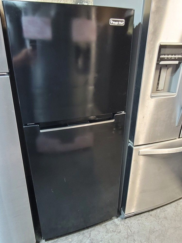 Magic Chef 10cu Ft Studio Apartment Size Top Freezer Refrigerator In Black 24x24x59