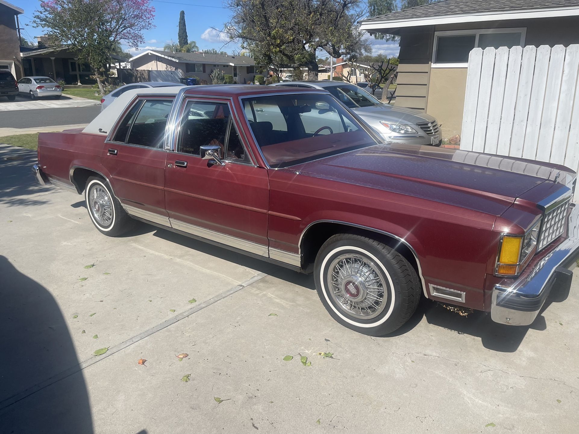 1985 Ford Ltd Crown Victoria