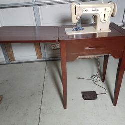 Sewing machine, straight stitch, Singer,