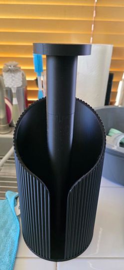 Paper towel holder