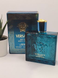 Versace 

Eros Parfum

3.4 fl (USED 10-15%)⭐️