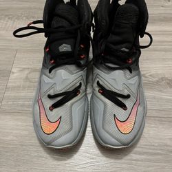 Nike LeBron Witness 3 Men’s 10.5