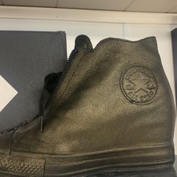 CONVERSE  Gold Wedge Sneakers  - Hidden Laces Zip Up  Gold Wedges - Super Unique!! Size 6.5      Asking 60$ OBO