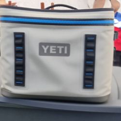 YETI HOPPER .FLIP 18 SOFT  COOLER 