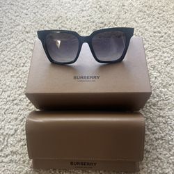 Burberry Women Sunglasses