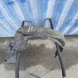2016,2017,2018,2019,2020,2021,2022,2023 Toyota Tacoma Front Right Side Fender Liner