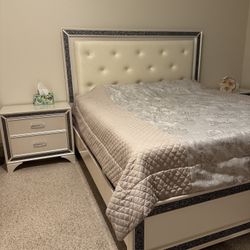King Bedroom Fram + Nightstand 